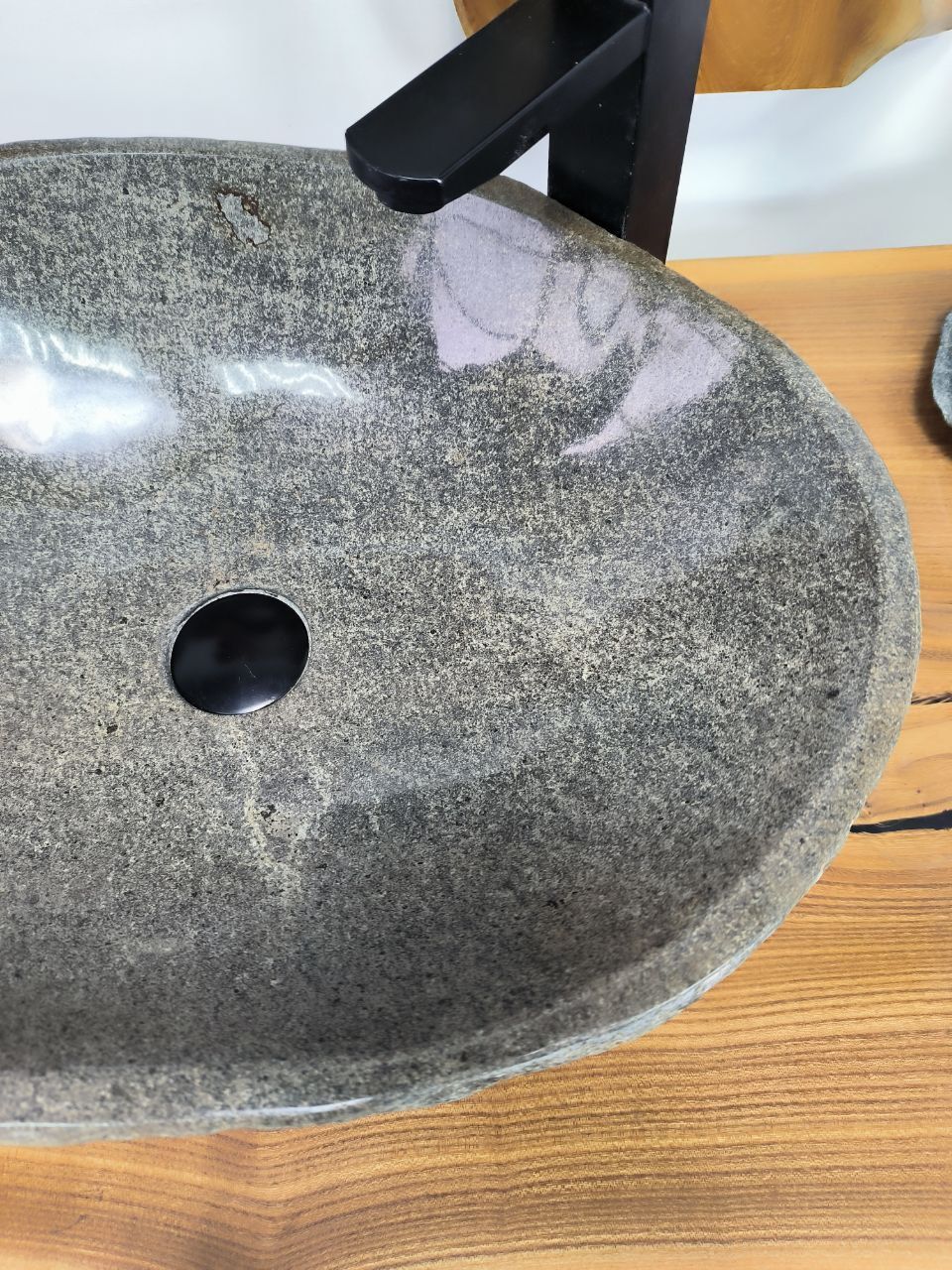 Раковина из речного камня RS-66419 50х41х15 из натурального камня