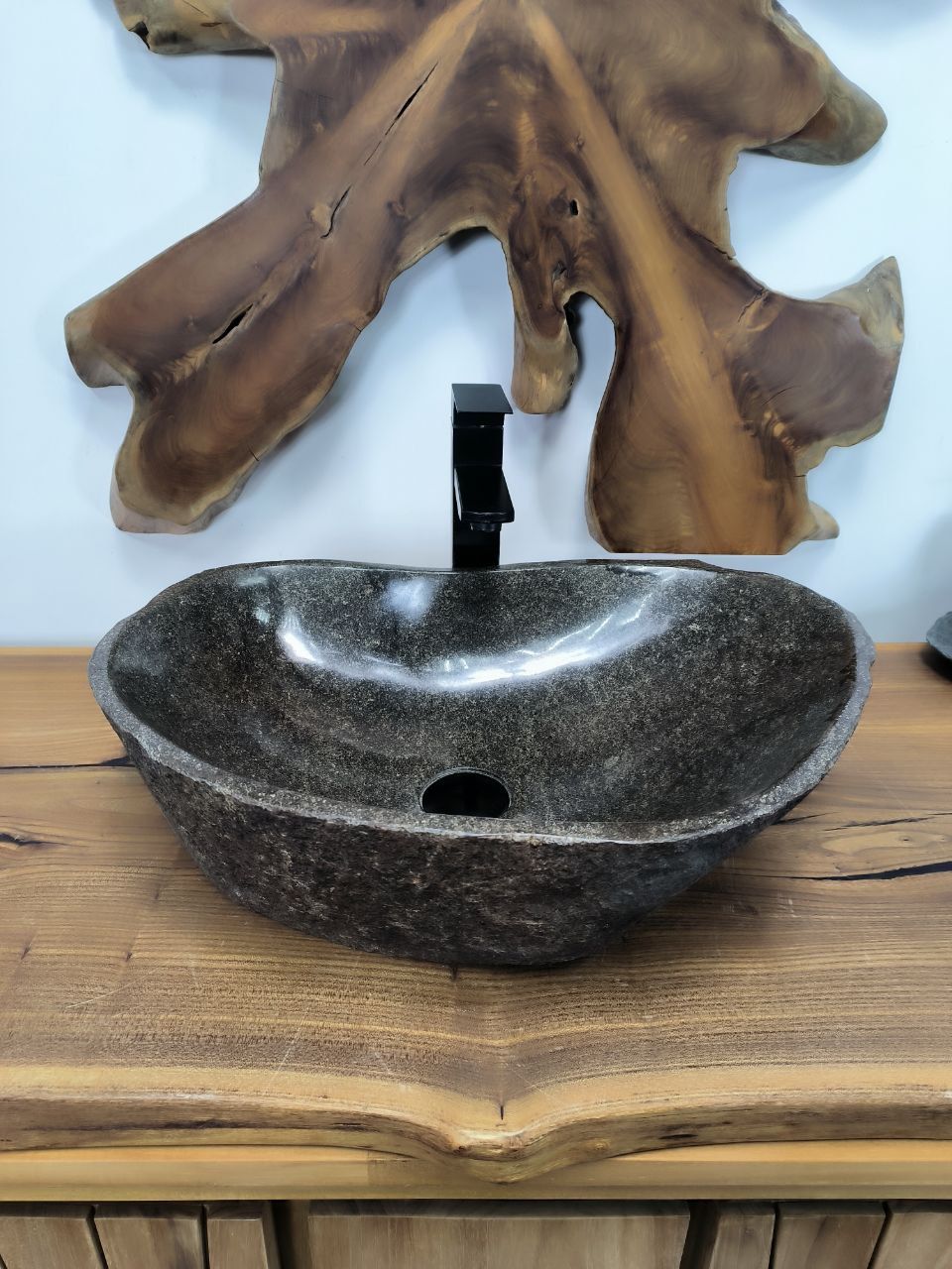 Раковина из речного камня RS-66389 56х38х15 из натурального камня
