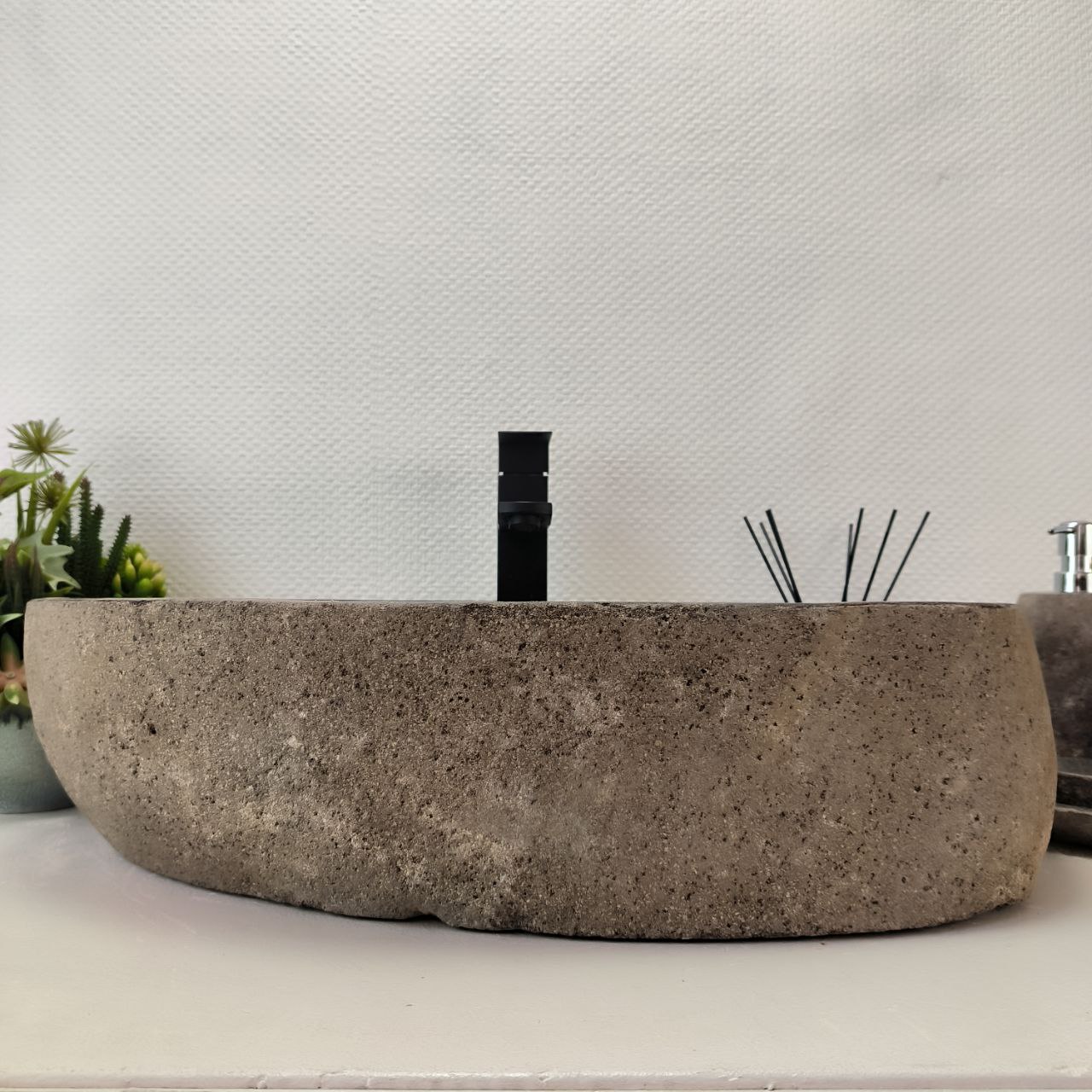 615817gan2w4g3mo6a005j65kk40n2ep