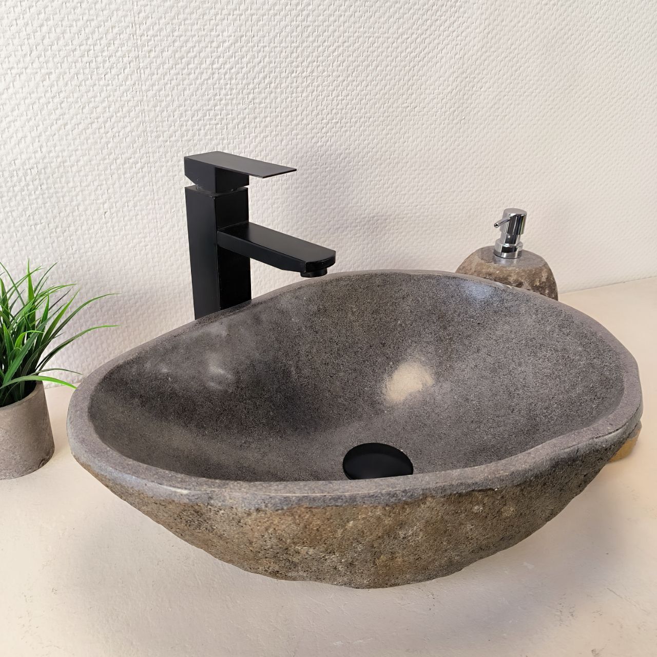 Раковина из речного камня RS-66023 48х36х15 из натурального камня