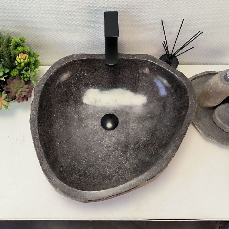 Раковина из речного камня RS-63450 (55*50*15) из натурального камня