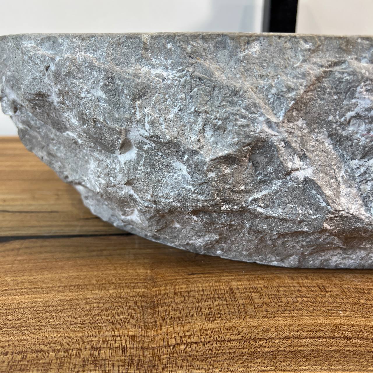 Раковина из мрамора Erozy Grey EM-66990 60*42*15 из натурального камня