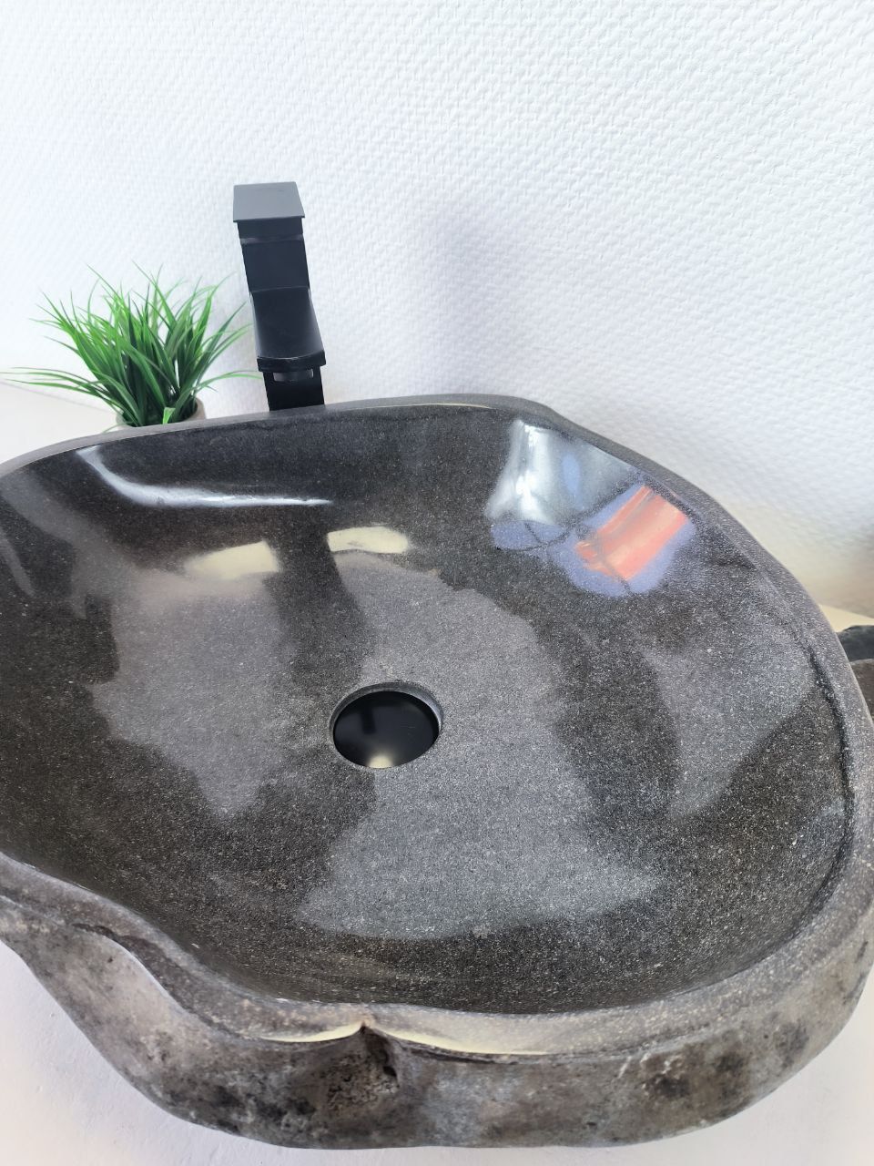 Раковина из речного камня RS-66193 56х47х15 из натурального камня