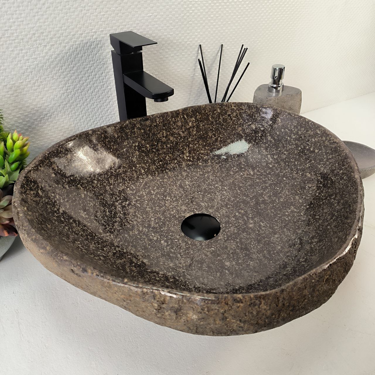 pg7iomg90irv9bobmpz65byj1vx6r1c1