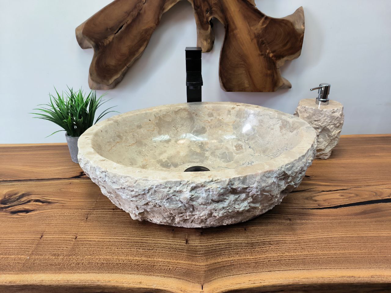 photo_2025-05-14_12-14-31