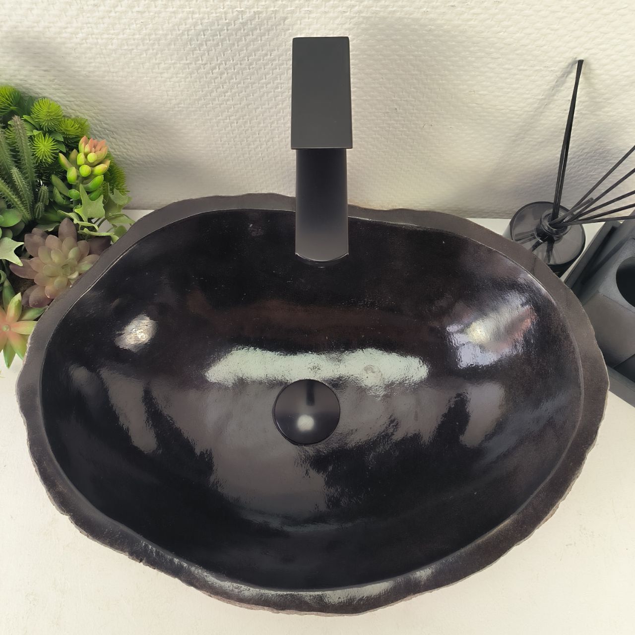 Раковина из речного камня RS-65000 50*37*15 из натурального камня