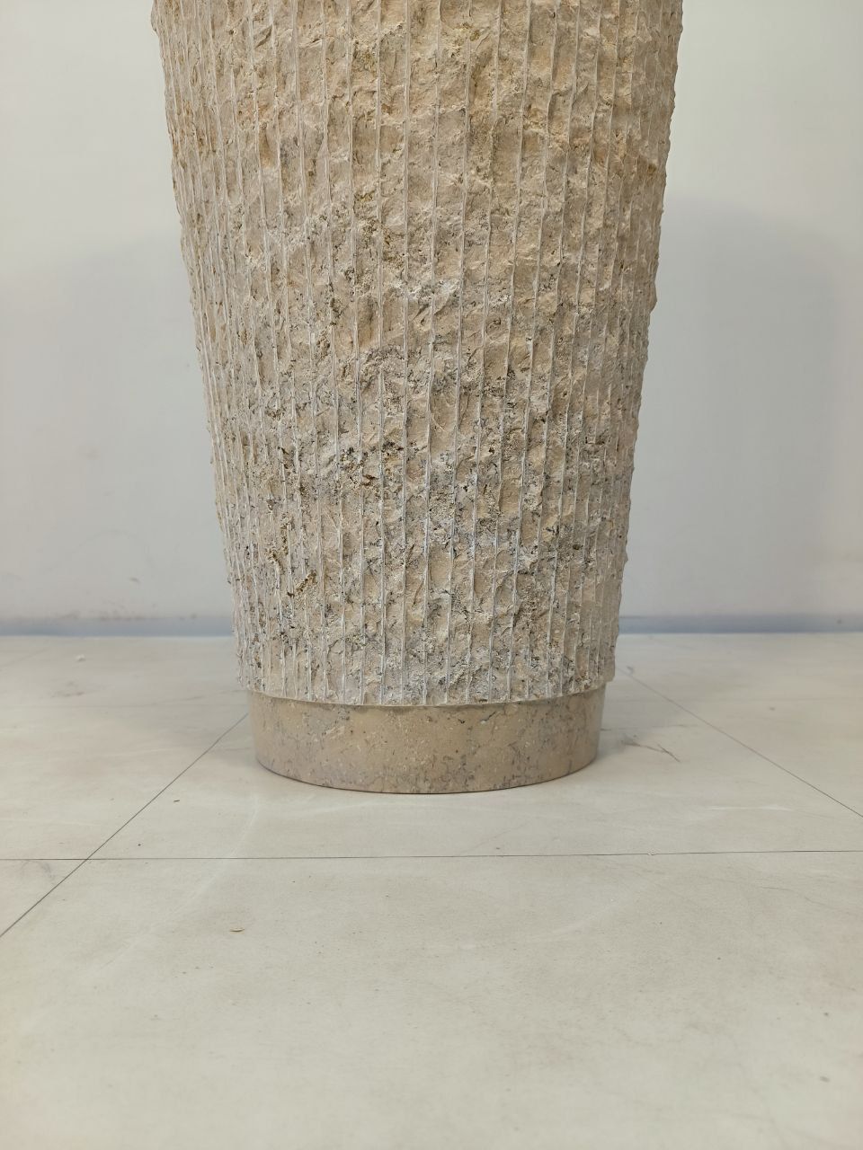 Раковина напольная из мрамора Pedestal Cream Marmo MN-65935 45х45х90 из натурального камня