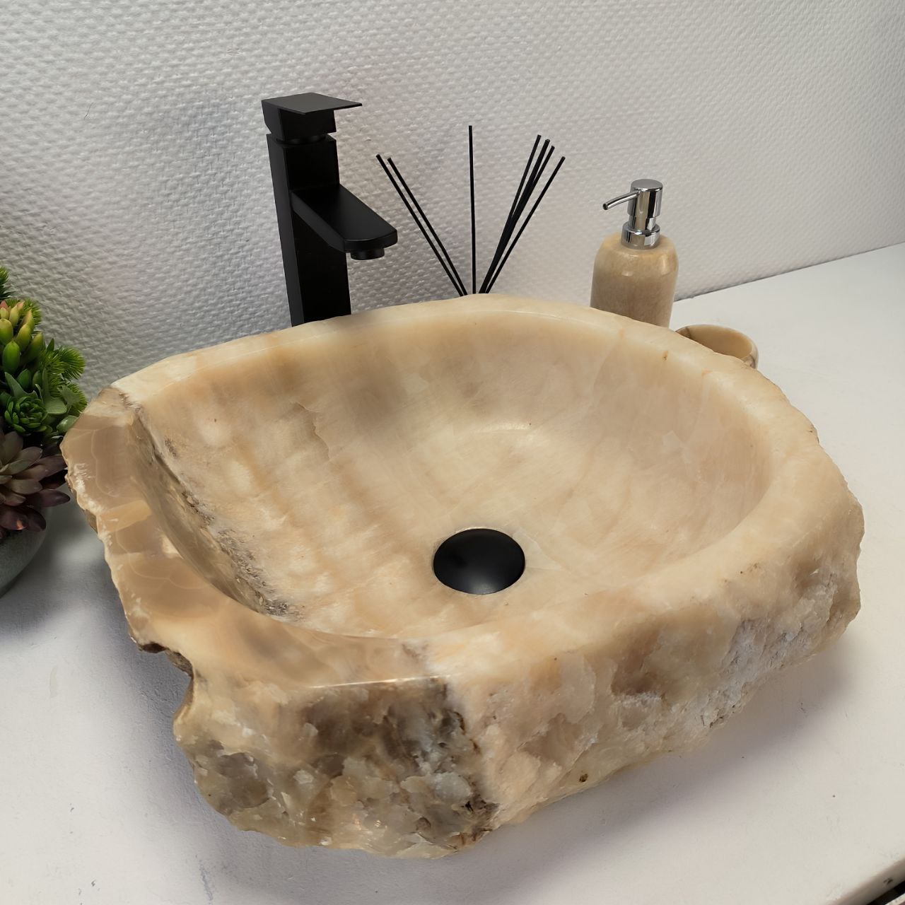 l7mbvqe9cp14r8dt50ioq0ki0g35hphq