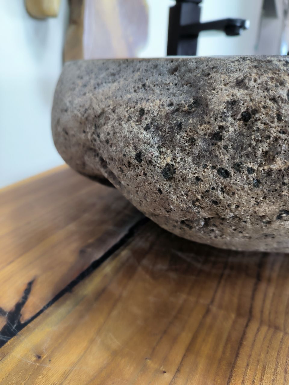 Раковина из речного камня RS-66518 48х40х16 из натурального камня