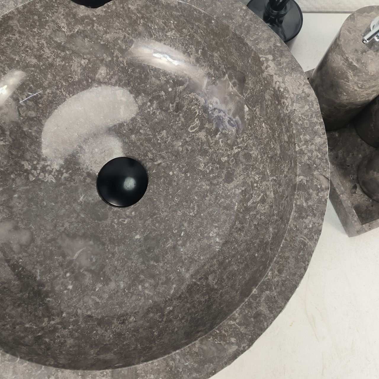 Раковина из мрамора Erozy Grey EM-64671 46*46*15 из натурального камня