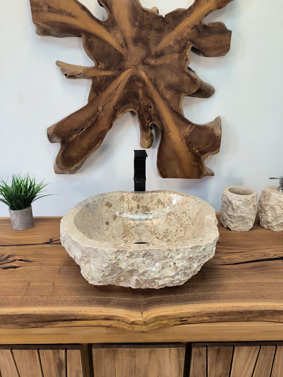 photo_2025-05-17_09-42-29