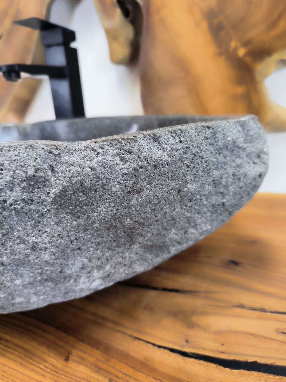 Раковина из речного камня RS-66505 63х34х15 из натурального камня