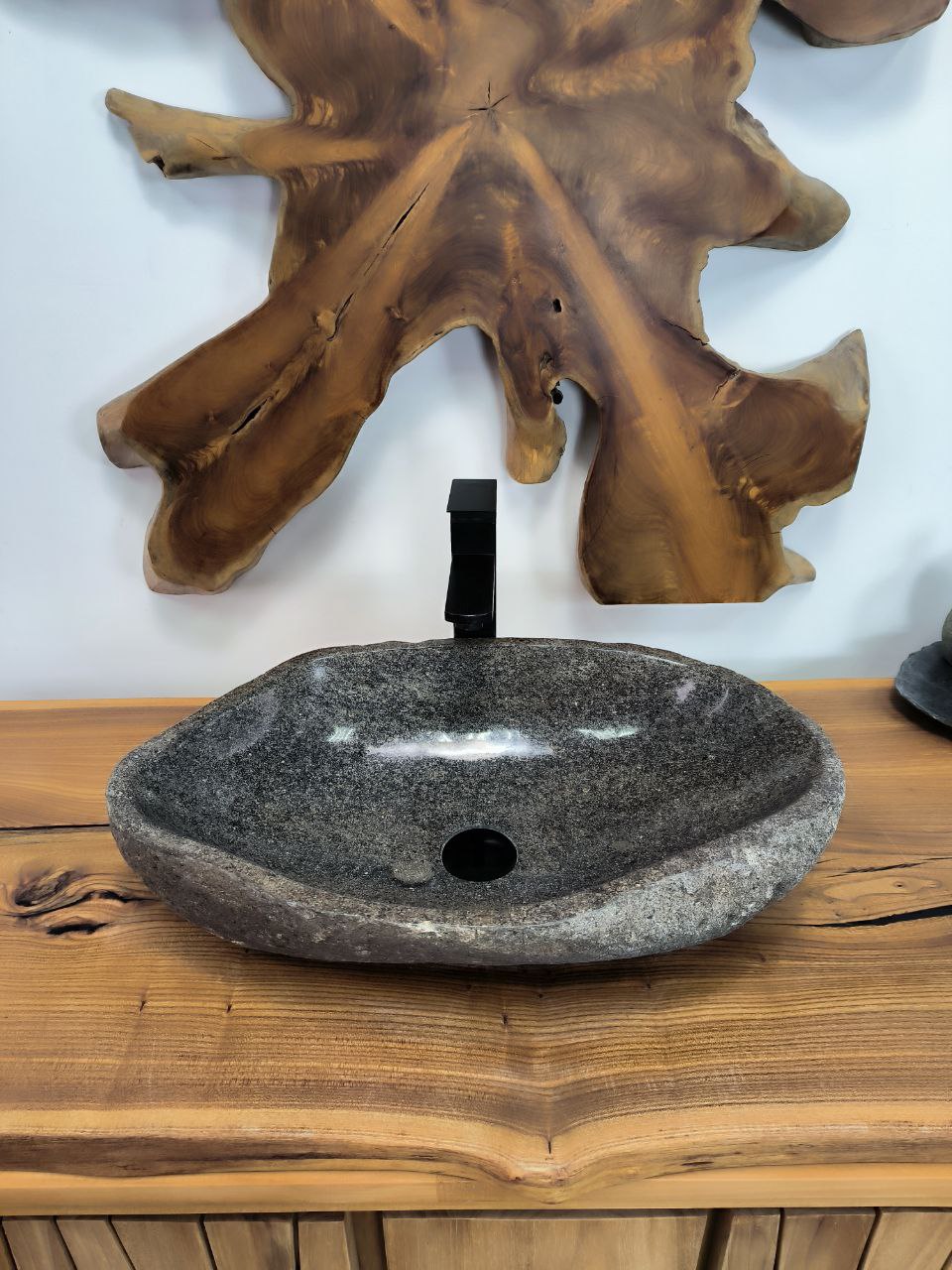 Раковина из речного камня RS-66438 57х37х15 из натурального камня