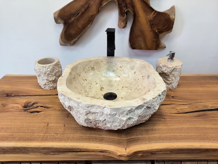 photo_2025-05-14_13-41-34