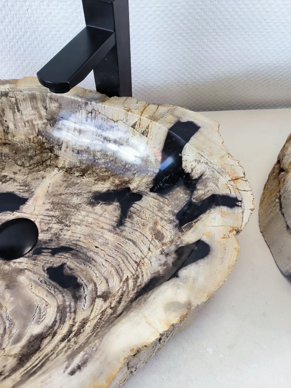 1fc1d86c-81bf-4fc1-9b30-28265a1bc826