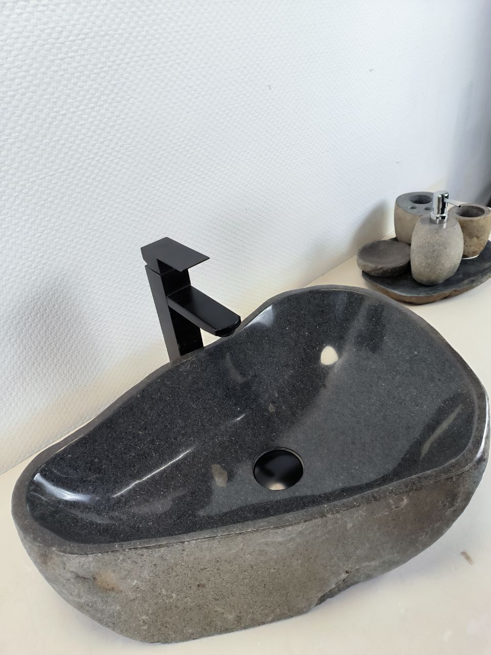 Раковина из речного камня RS-66239 56х38х15 из натурального камня