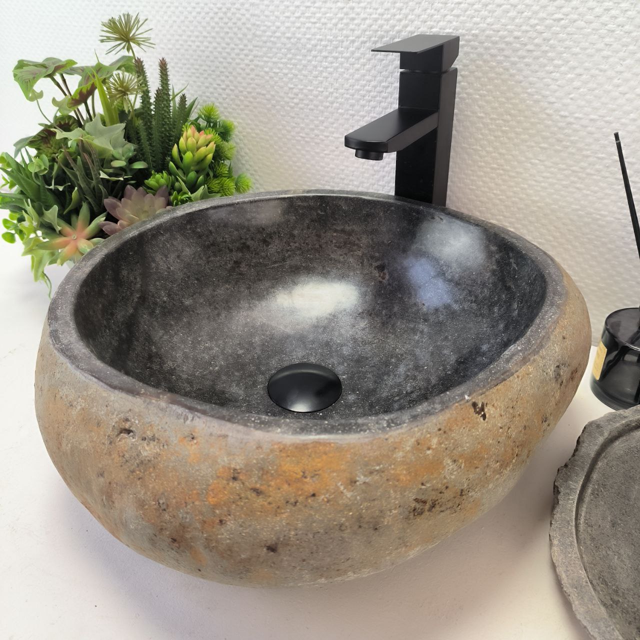 yyslqjwuwxpfv5w8b82gior2lboqfa55