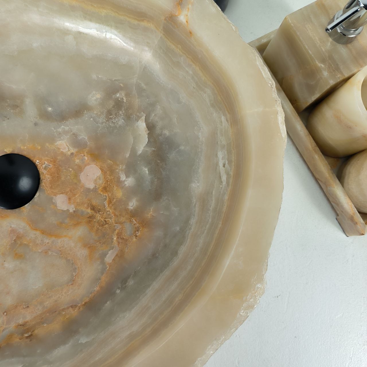 13f81fibc016hmalx4t51vcqpa8i68ca