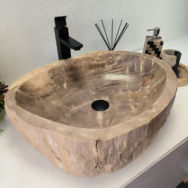 t2l4q3qx7itmcntwes508y4um7vcch5a