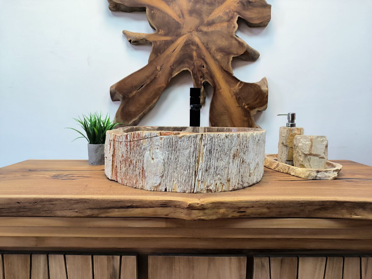 photo_2025-05-14_17-33-50