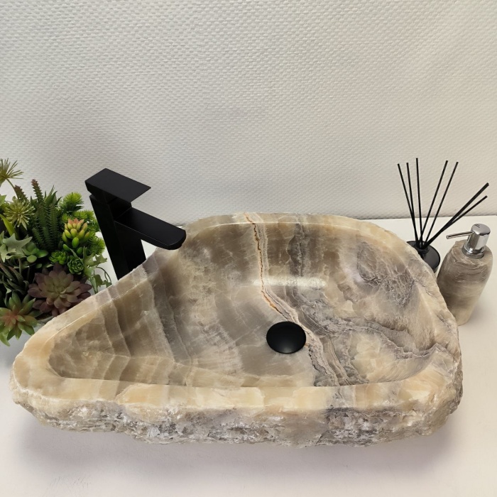 8l51owbd91lz71116m4zx9n59yzhf4e0