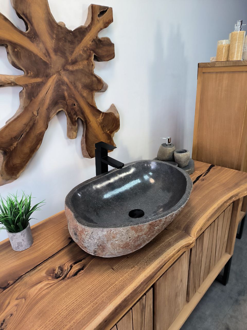 photo_2025-05-17_10-20-26