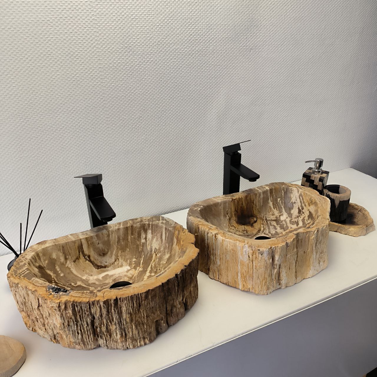 c5ua3vegr9q9rd8fikd9oi90zj6aeebl