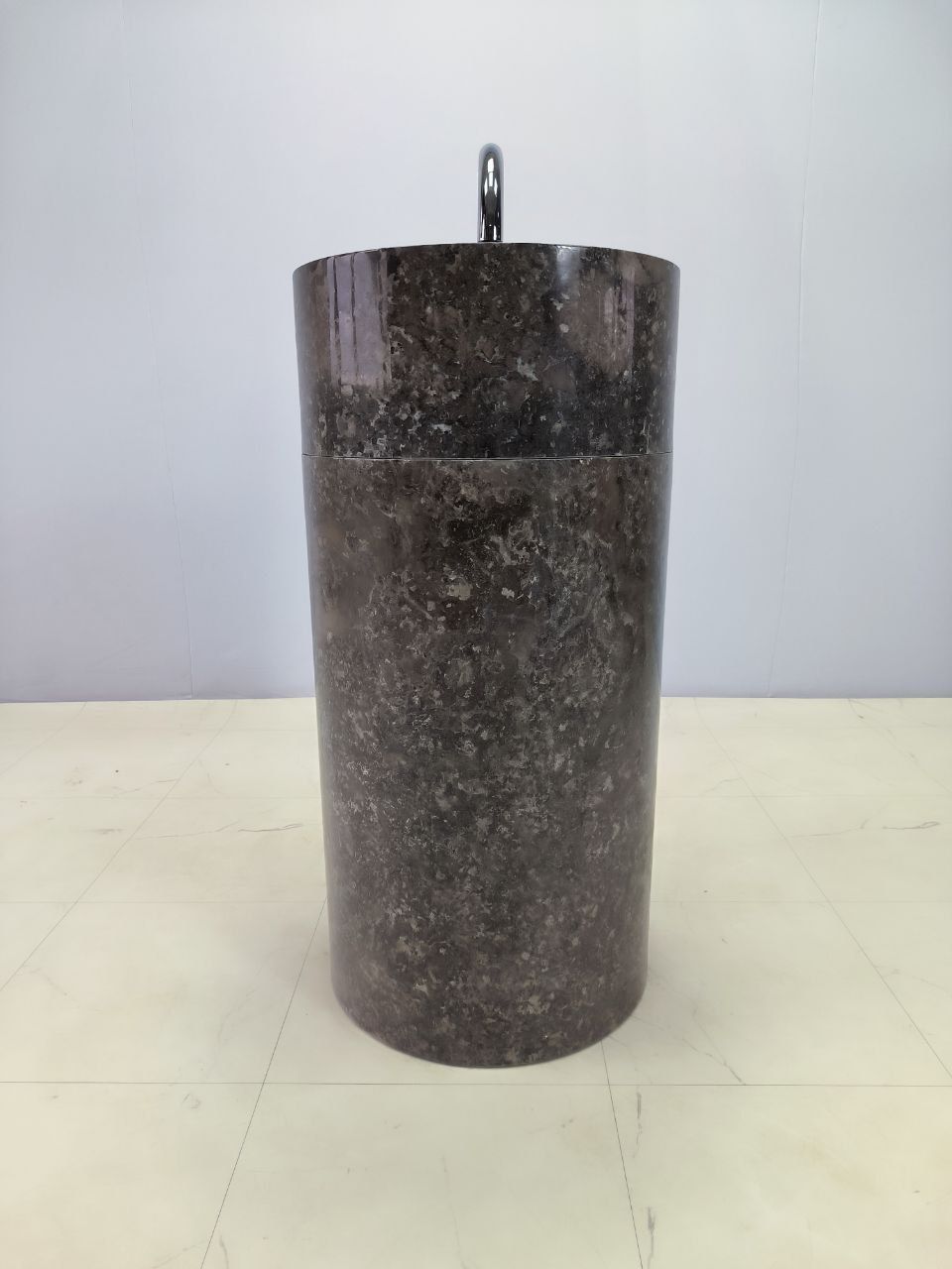 Раковина напольная из мрамора Silinder Grey MN-66265 45х45х90 из натурального камня