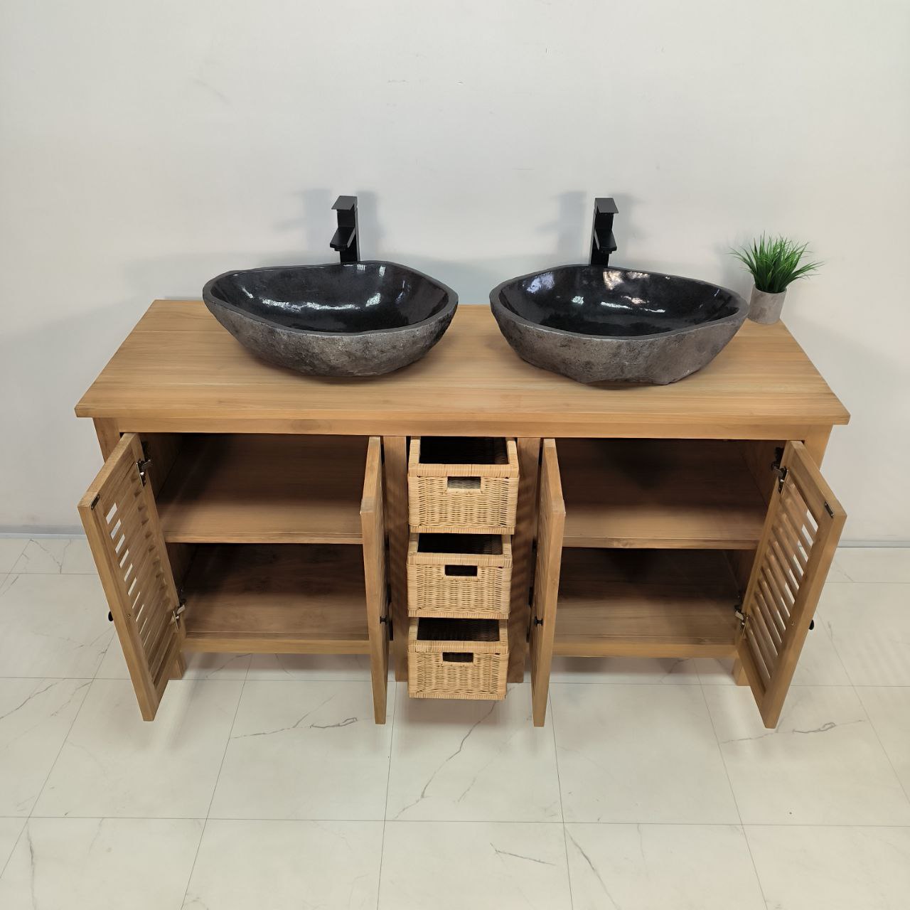 085abf44-6f50-45d2-9369-5807531392f7