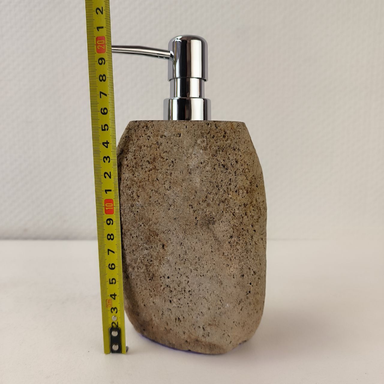 Дозатор из речного камня DRC-63783 (143)