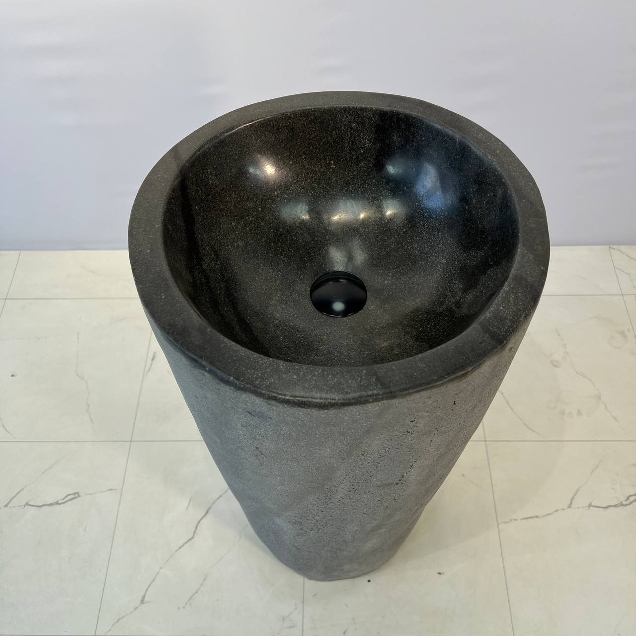 Раковина напольная из речного камня RN-67056 41х41х90 из натурального камня