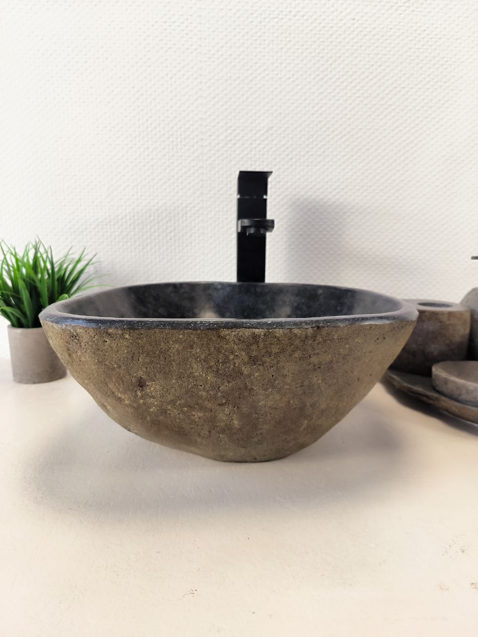 Раковина из речного камня RS-65978 34х34х15 из натурального камня