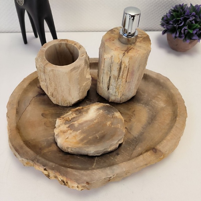 81hyj06t0pak2yi1yxdny181qaapr62e