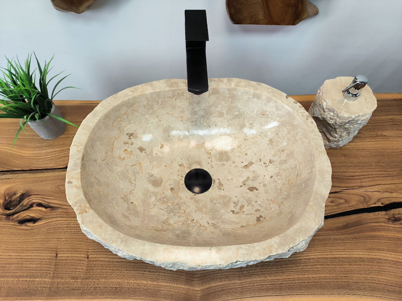 photo_2025-05-14_12-45-43