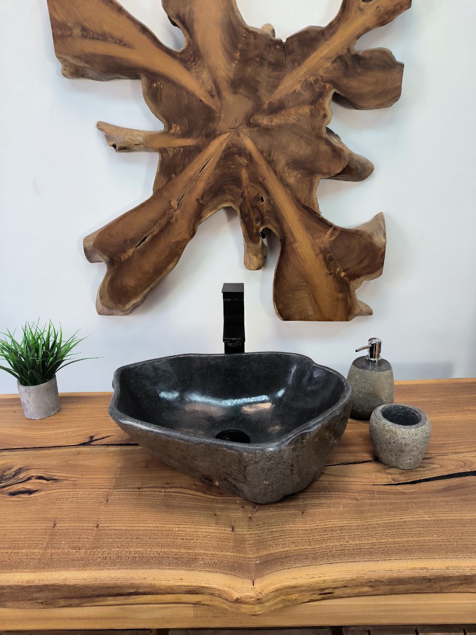 photo_2025-05-16_15-57-46