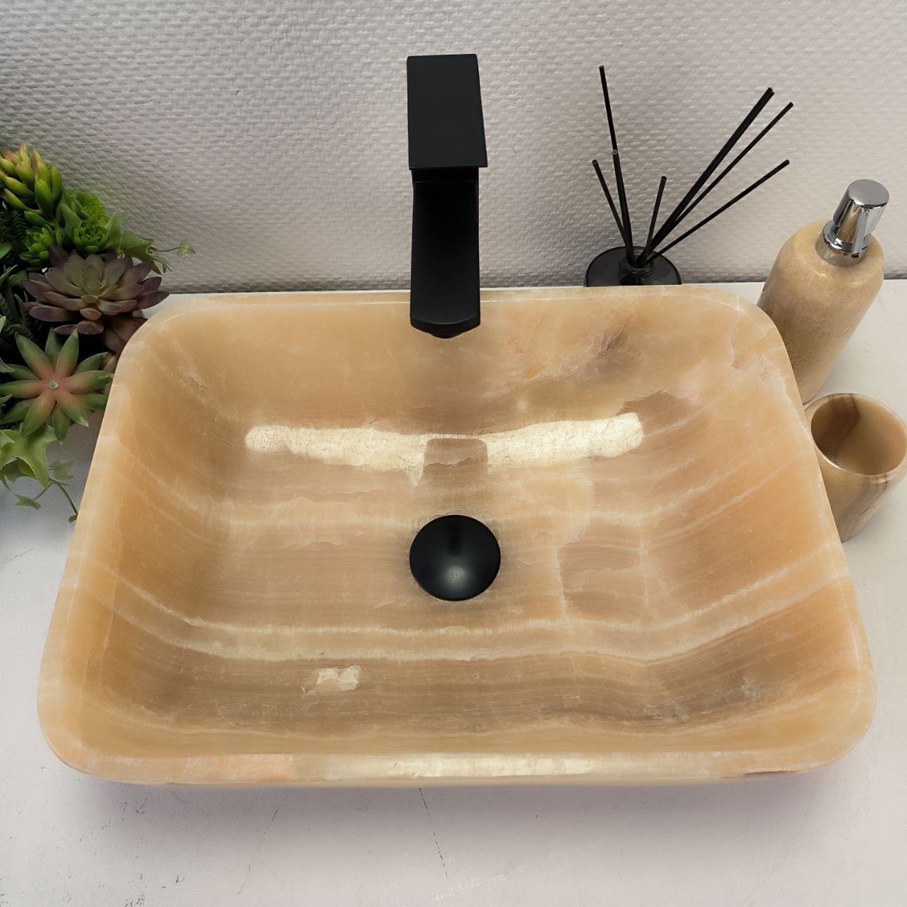 093zvenvbzafzl4943y8y62y6serde5t