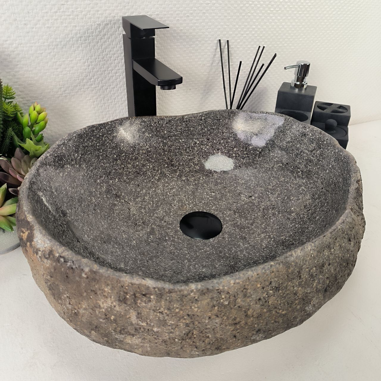 Раковина из речного камня RS-65014 47*44*15 из натурального камня