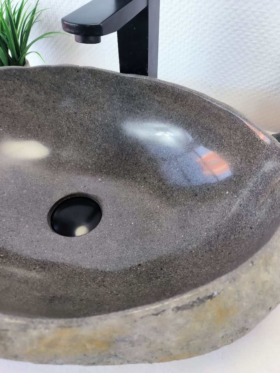 Раковина из речного камня RS-66205 46х33х15 из натурального камня