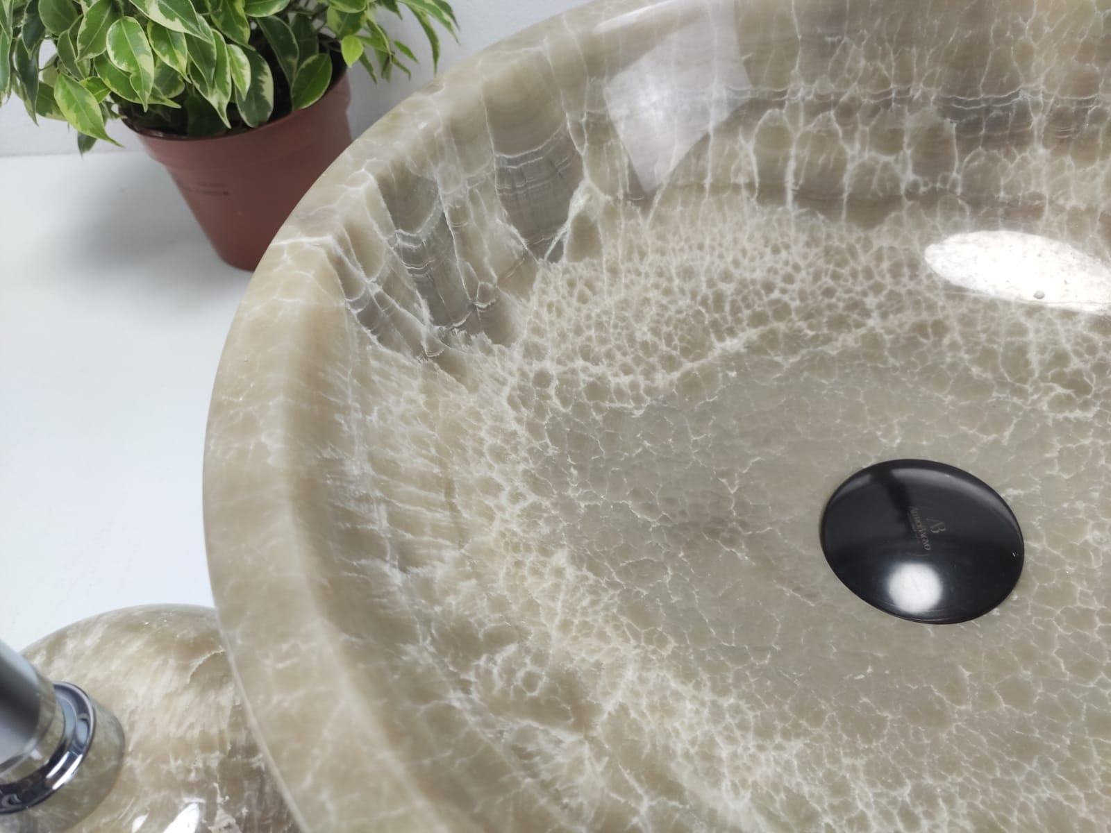 mjvvxnzeaii9xajrk7xm9ypmjbcy7qxx