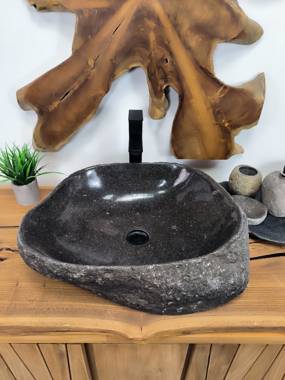 Раковина из речного камня RS-66344 54х46х15 из натурального камня