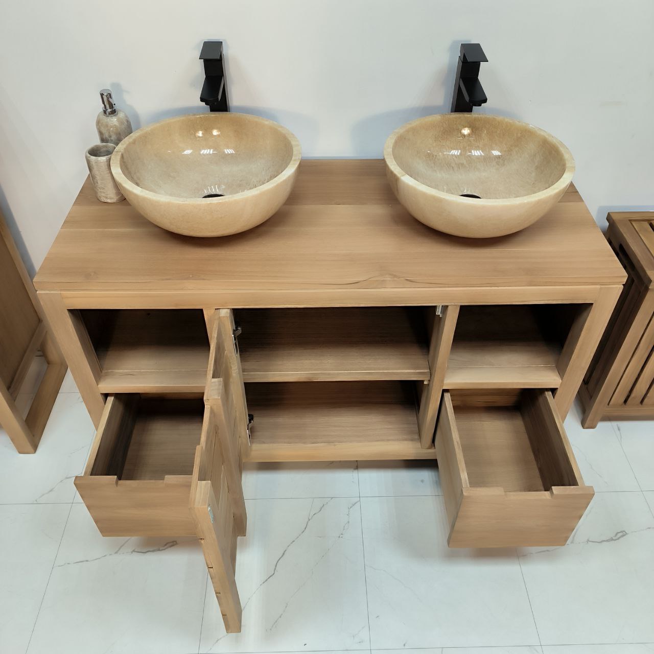 8xlhxbtcy6ubg789cat5ke19mh69bkzh