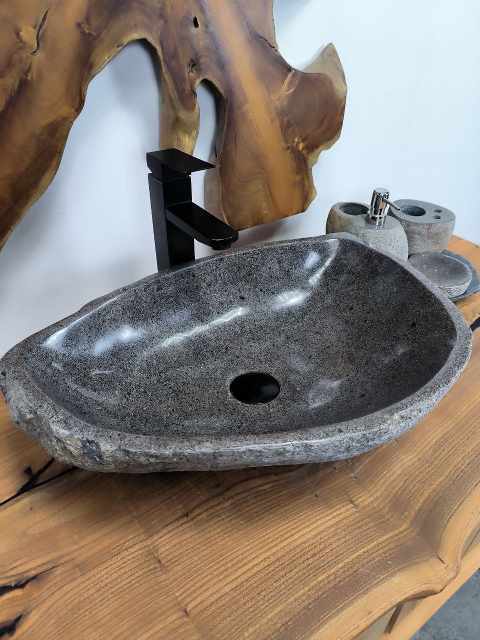 1d9e581b-0b83-43e4-b499-a9c45d1ef6c9