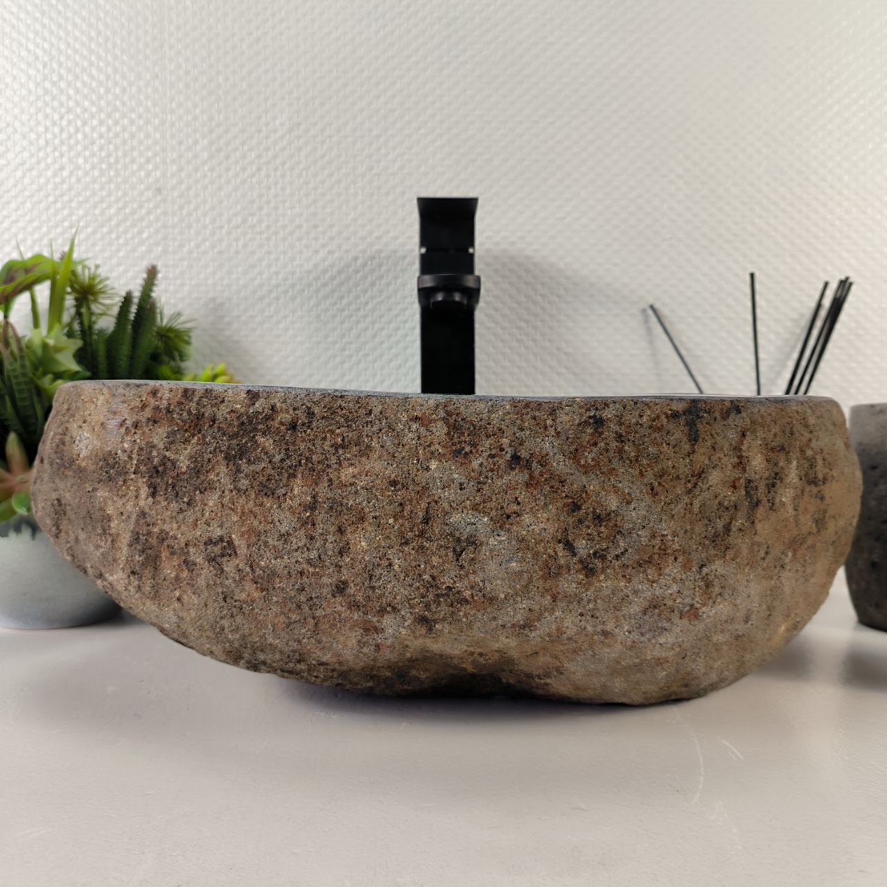 photo_2024-05-03_16-17-33