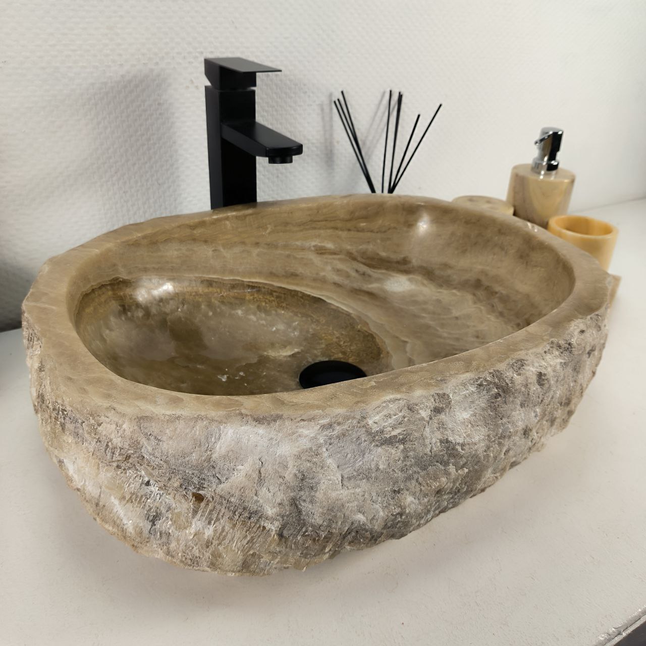 8hlxy38yh1v22og2d4nezt8c1f2fmrx6