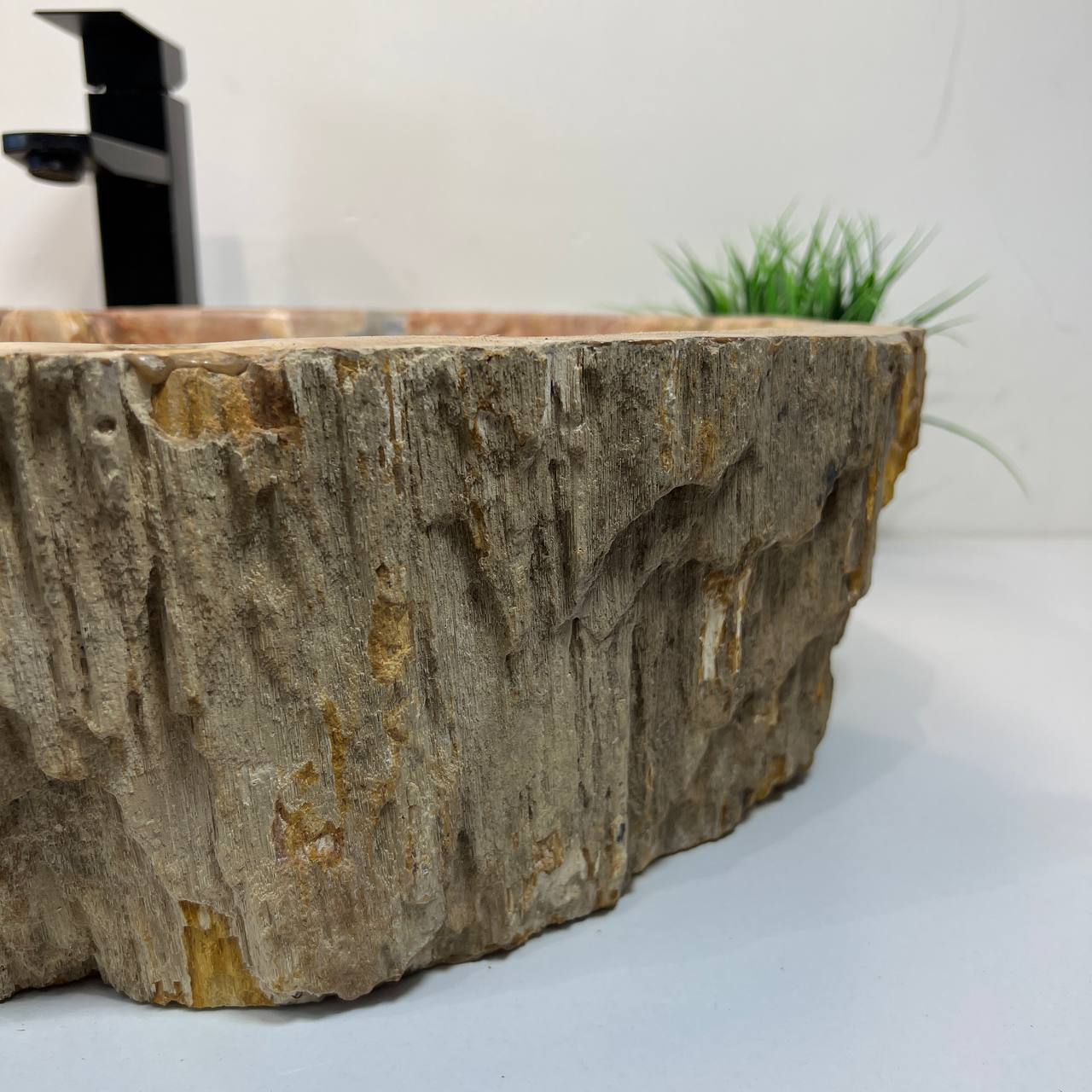 Раковина из окаменелого дерева ПАРА! OD-66908 70*45*15 из натурального камня