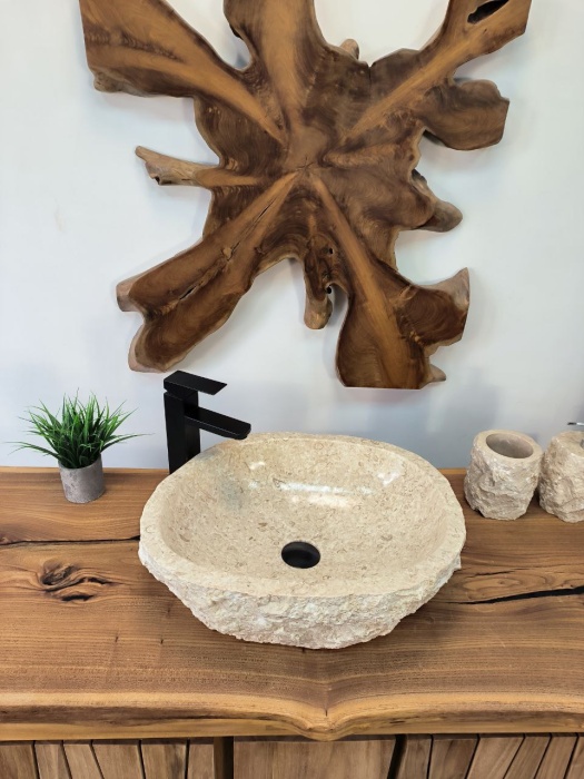 photo_2025-05-17_10-15-24