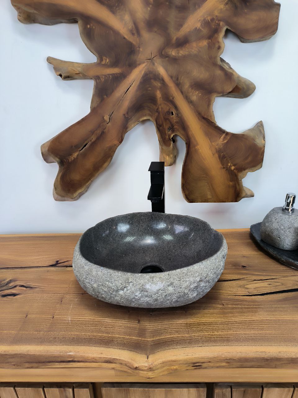 d84ed0a9-009b-4920-a3a7-ed71b57f8845