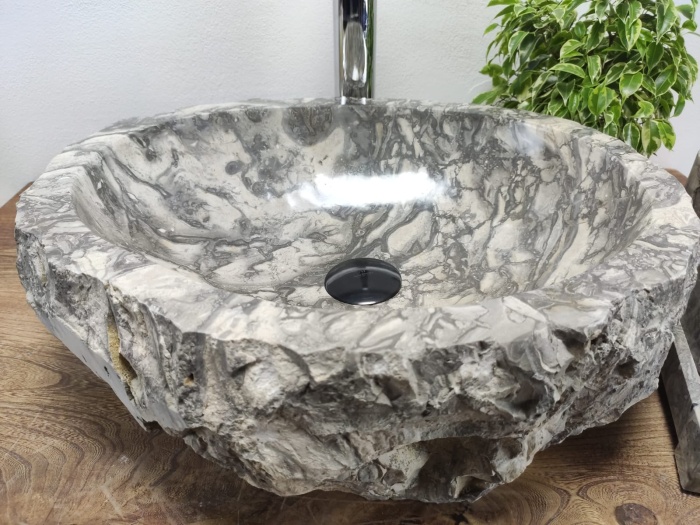 9vki8jrucdik4zud4bmw57ljz7l5mmai