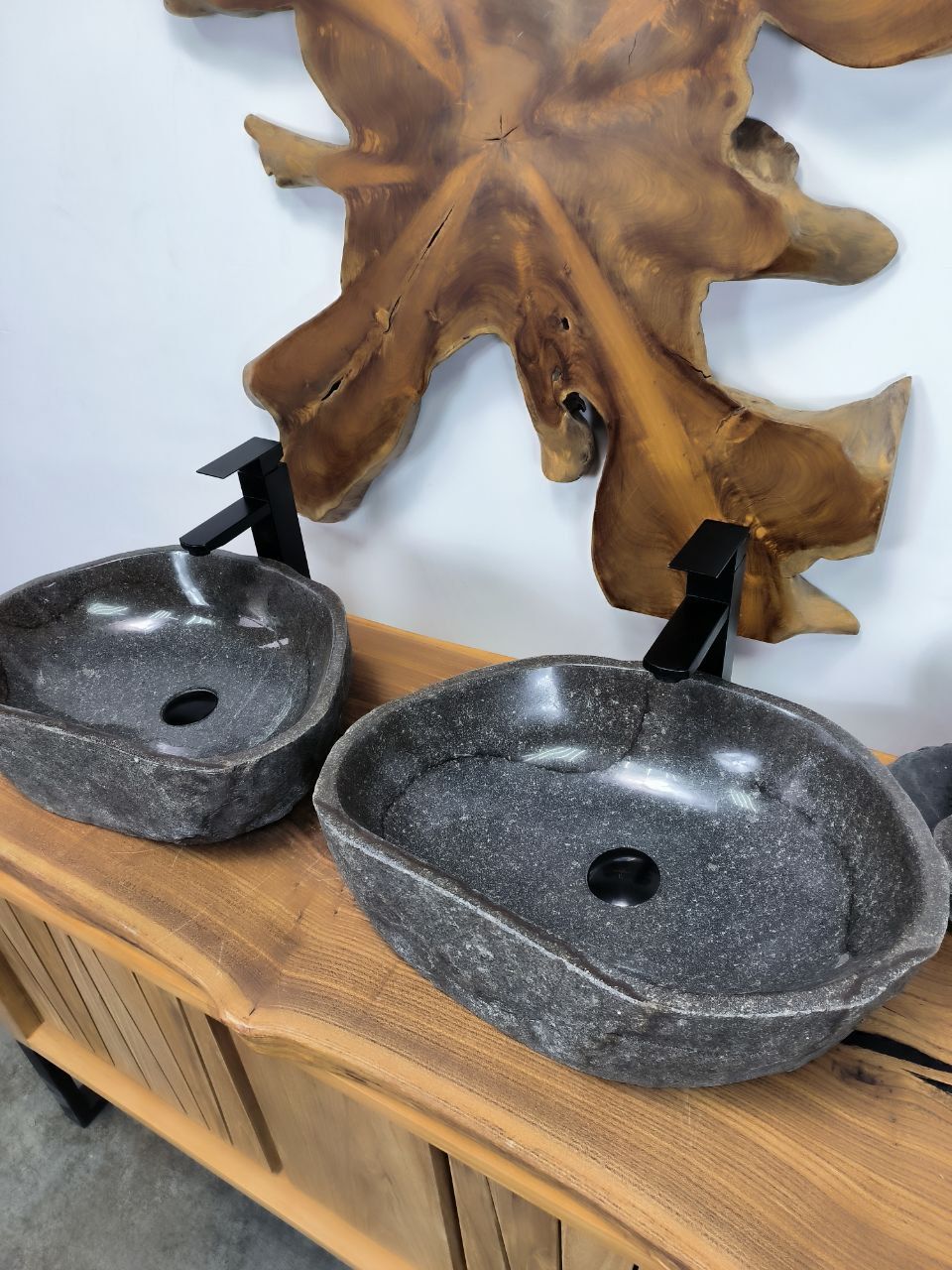 Раковина из речного камня ПАРА! RS-66393 51х35х16 из натурального камня