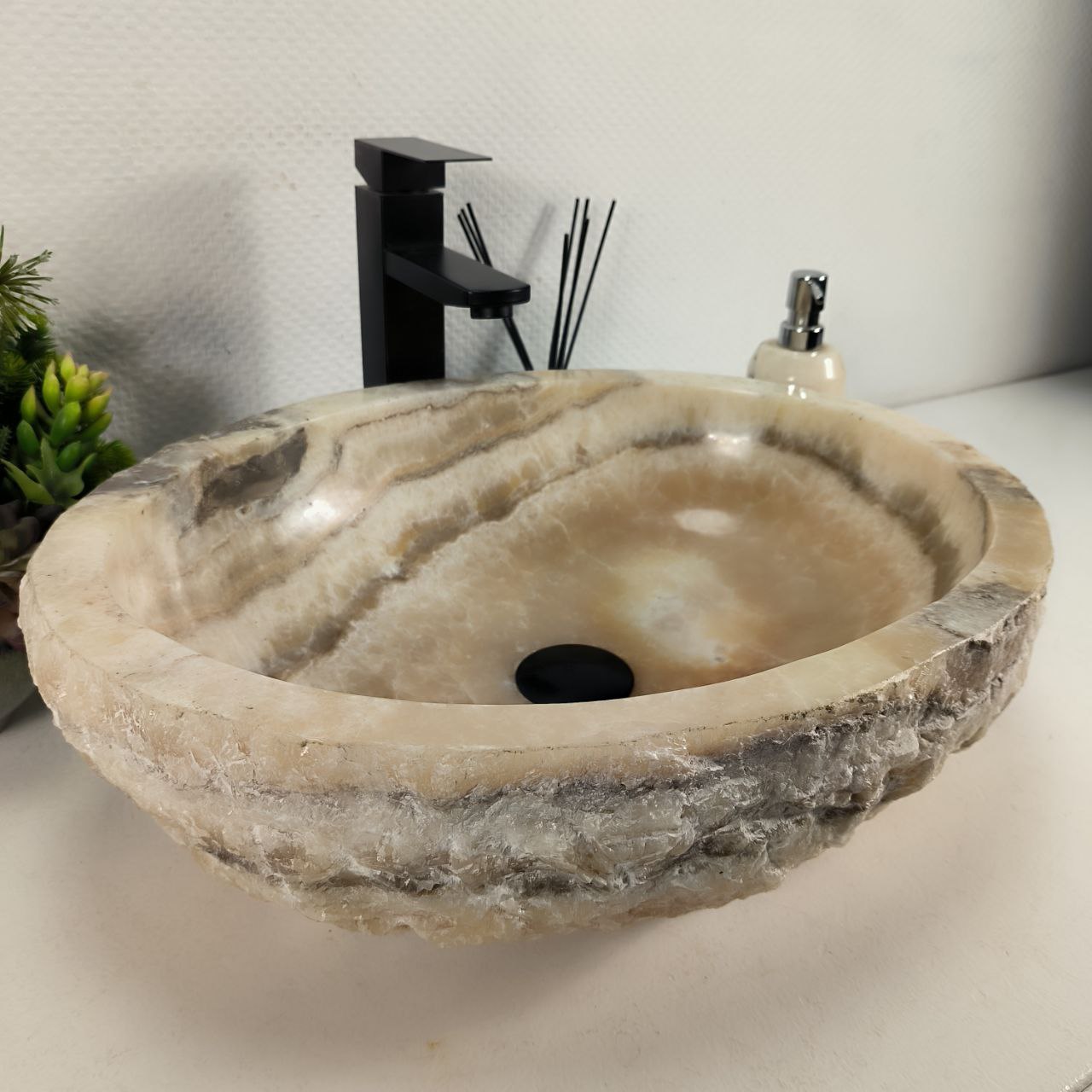 trhwlur01ykjnzu8ytfrbni5n8iv6ehj